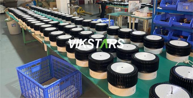 100W 150W 200W 250W Aluminum Fin LED High Bay Lights per illuminazione commerciale con riflettore 10