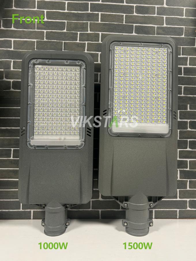 200W 300W 400W 500W Classic Aluminum Solar Street Lights per il cortile del villaggio all'aperto 1