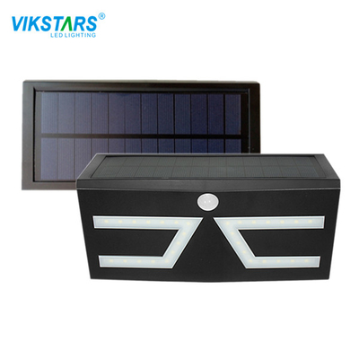 Il giardino alimentato solare di RGB 3000mA Lanscaping accende la parete della costruzione di CC 3.2V di LVD