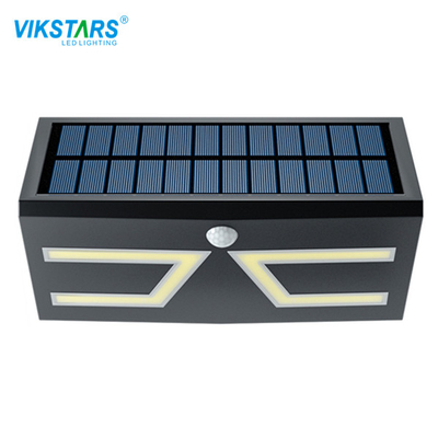 Cortile che accende la PANNOCCHIA all'aperto LED 120lm della lampada solare/efficienza di W